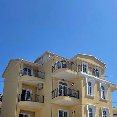 Chernomorets Apartment エクステリア 写真